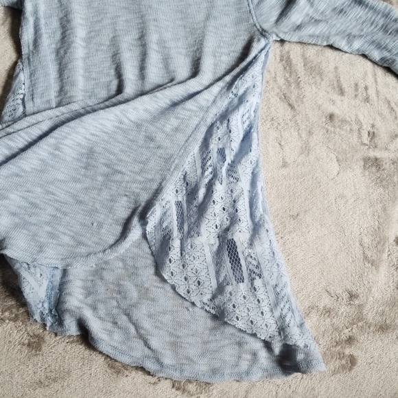 Top - Picture 2 of 2